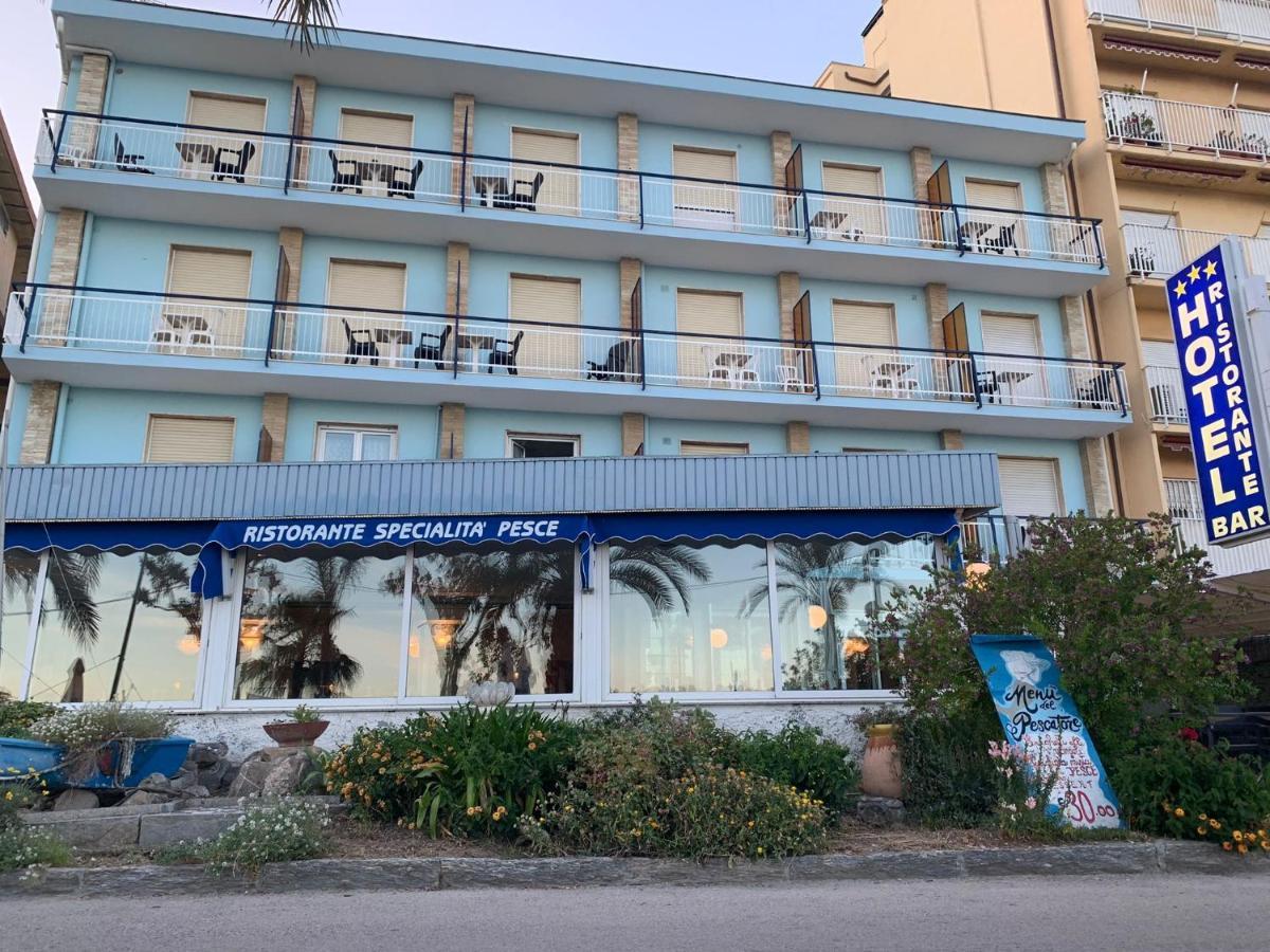 Hotel Svizzera Taggia Exterior foto